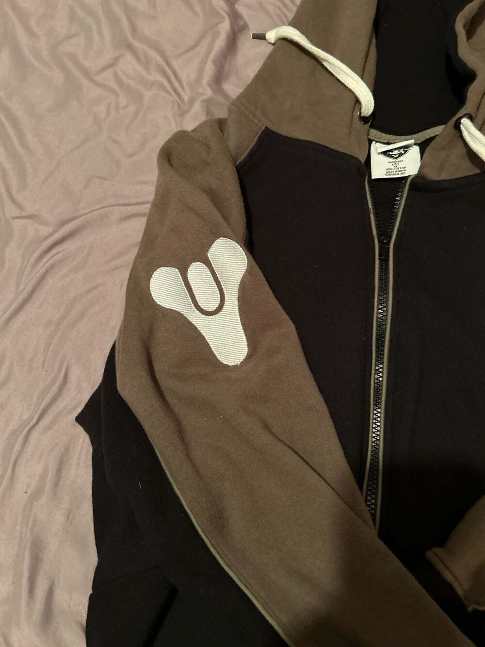 Merchoid Destiny Hunter Class Zip-Up Hoodie, Size XL - Picture 4 of 5
